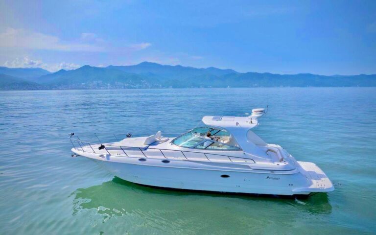 YATE CRUISER 44 FT, 15 PASAJEROS